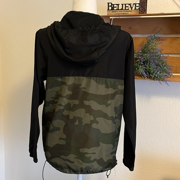 Dutch Bros jacket - Picture 9 of 14